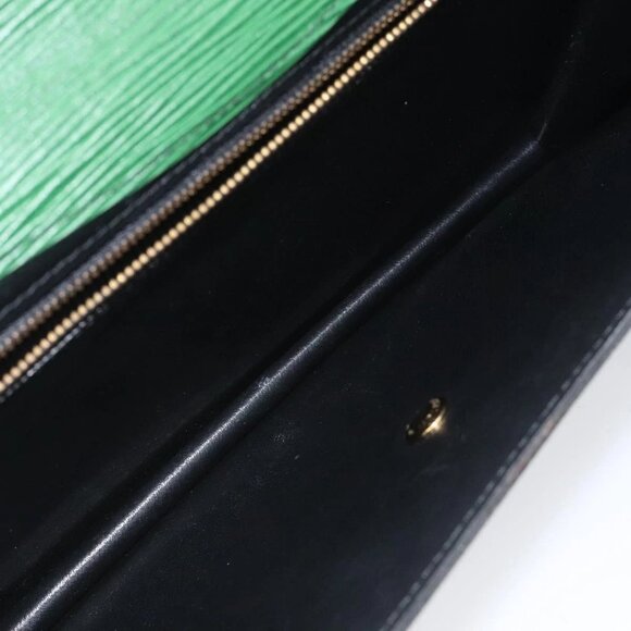 LOUIS VUITTON Epi Montaigne 27 Clutch Bag Green - Picture 9 of 16